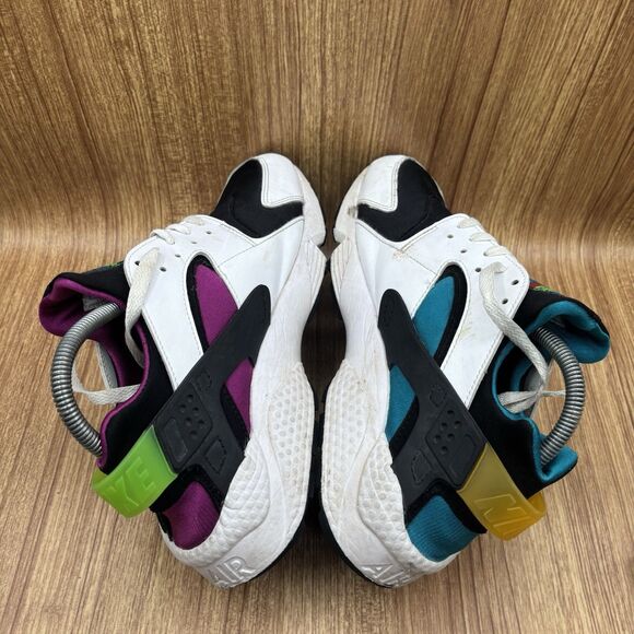 Nike Air Huarache Peace, Love, Swoosh Mens Size 10 Sneakers - Picture 5 of 8
